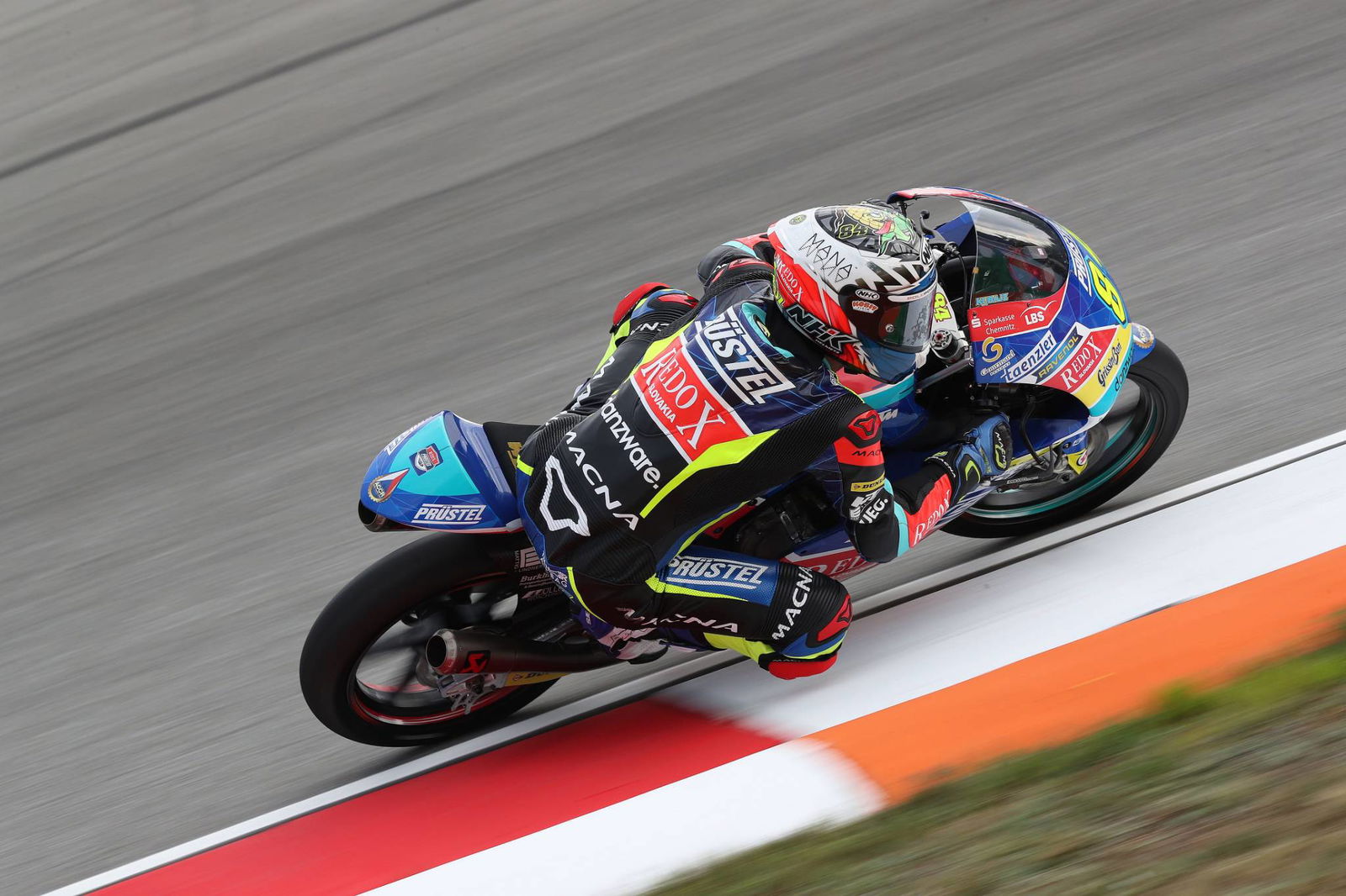Moto3 Brno: Kepahlawanan lap terakhir melihat kekuatan Canet menuju kemenangan