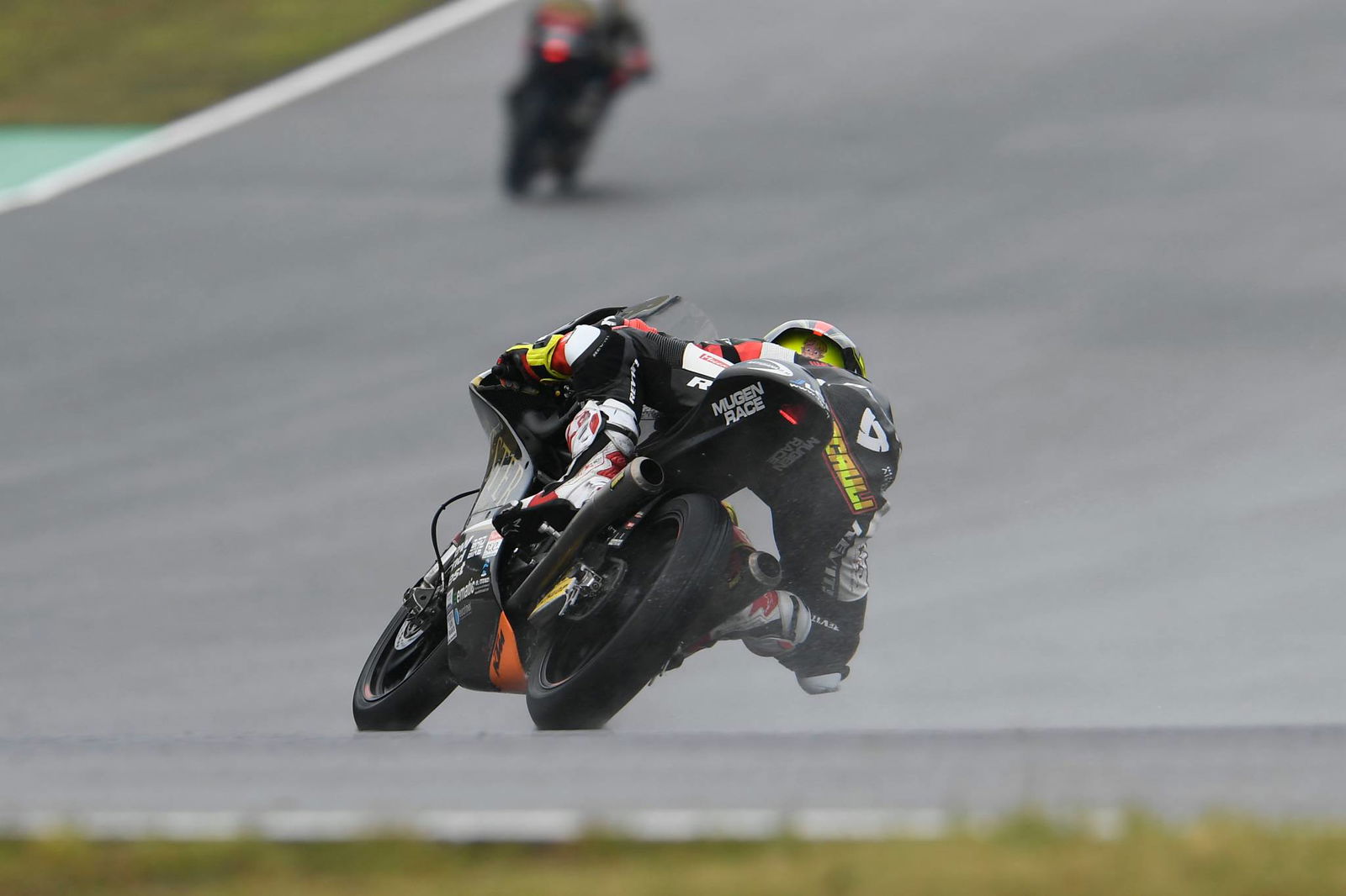 Moto3 Austria: Fenati on fire for pole position
