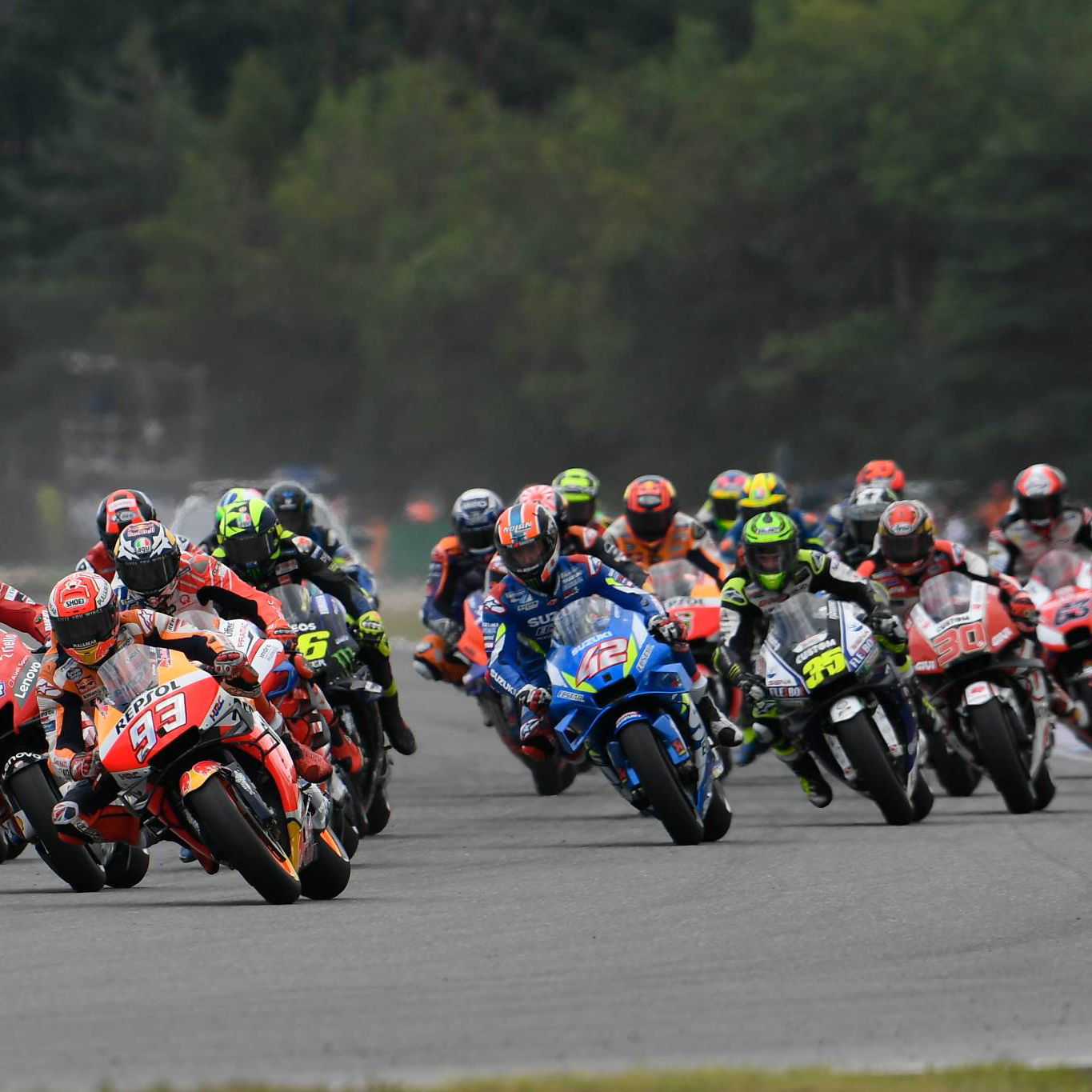 Roberts menempati pole position di Qatar Moto2 dengan waktu yang sama dengan Marini