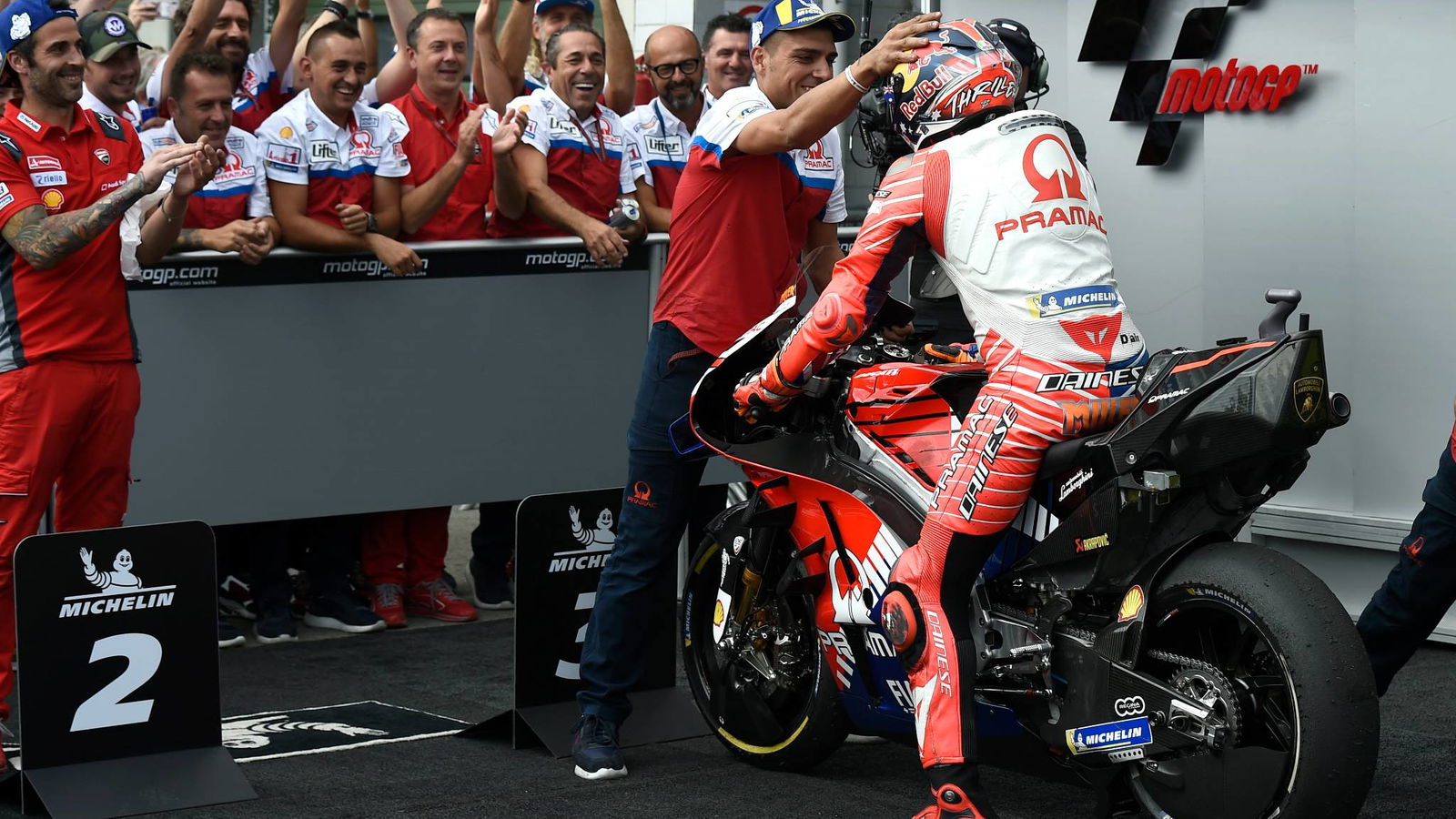 Miller: The front tyre light was on…
