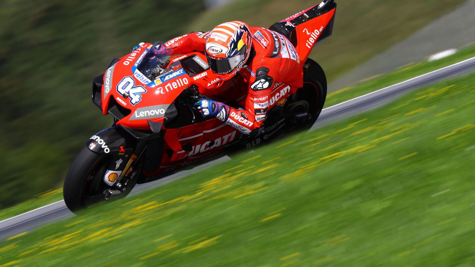 Dovizioso mengejutkan Marquez untuk mempertahankan rekor Ducati di MotoGP Austria