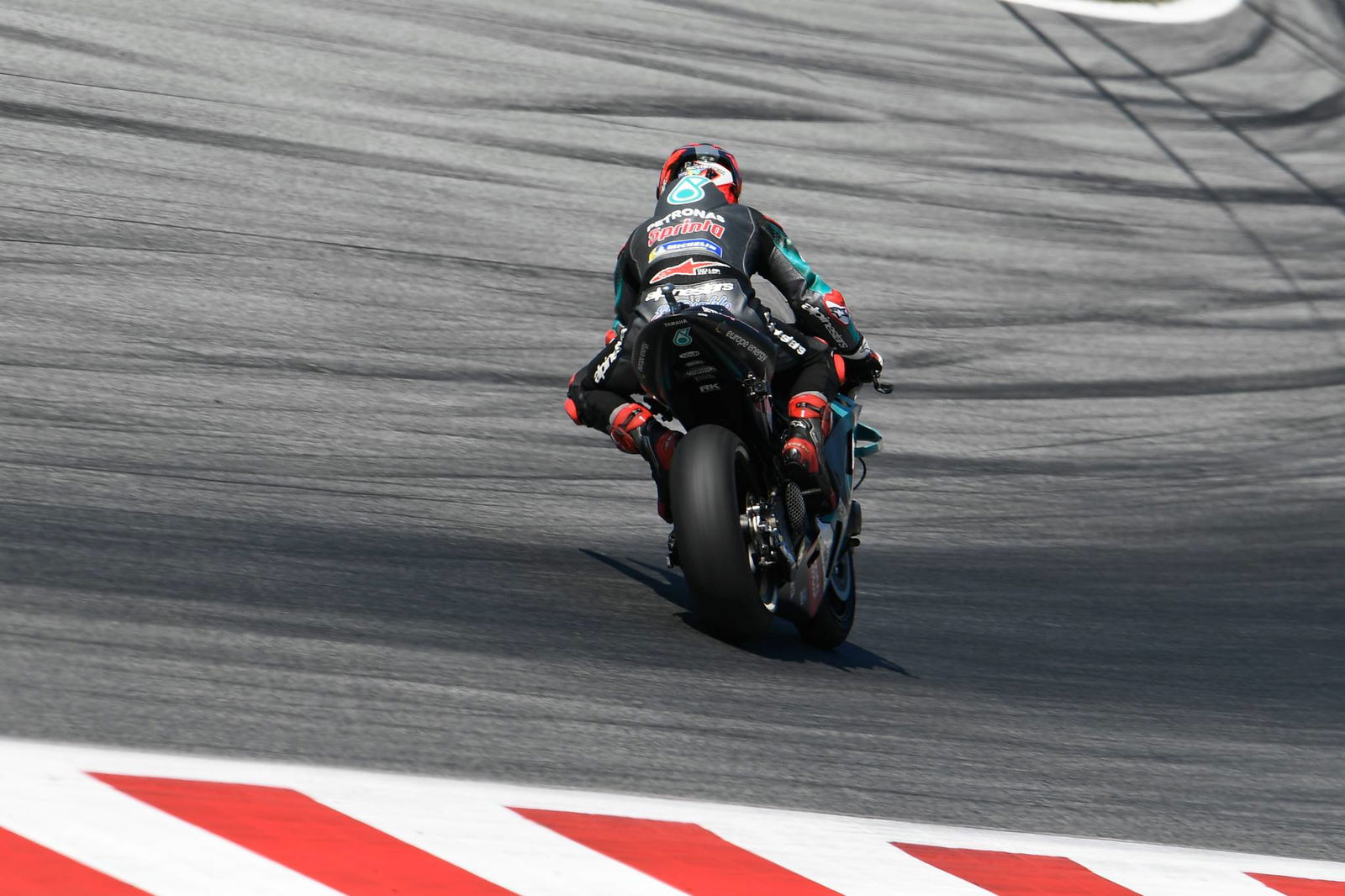 Odendaal and NTS RW Racing GP split
