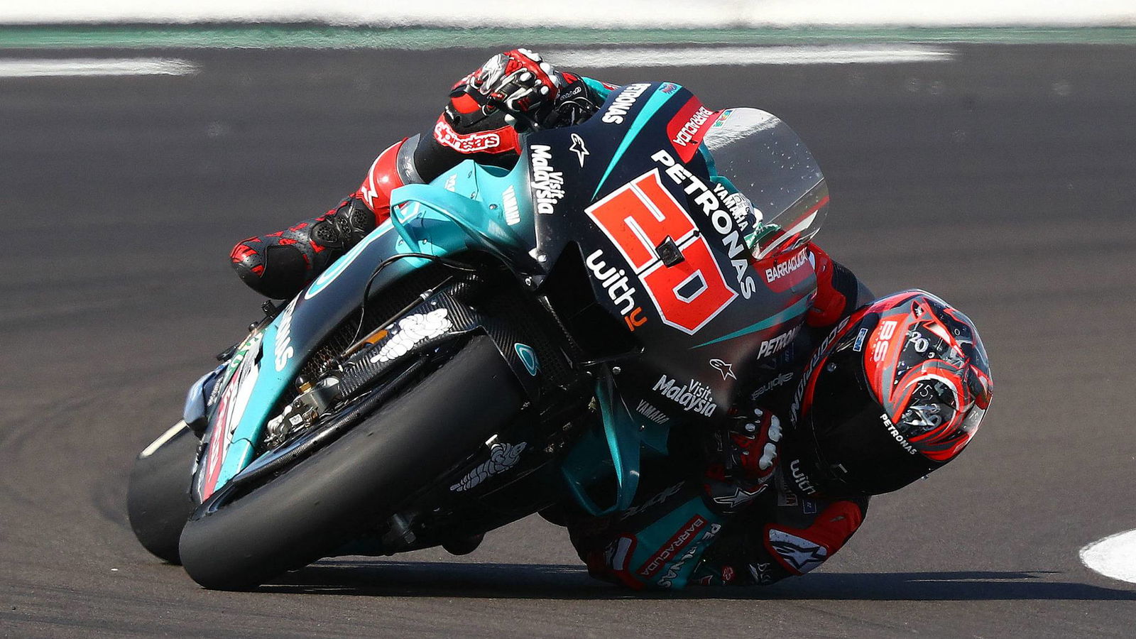Quartararo mengalahkan Marquez dalam pemanasan MotoGP Inggris