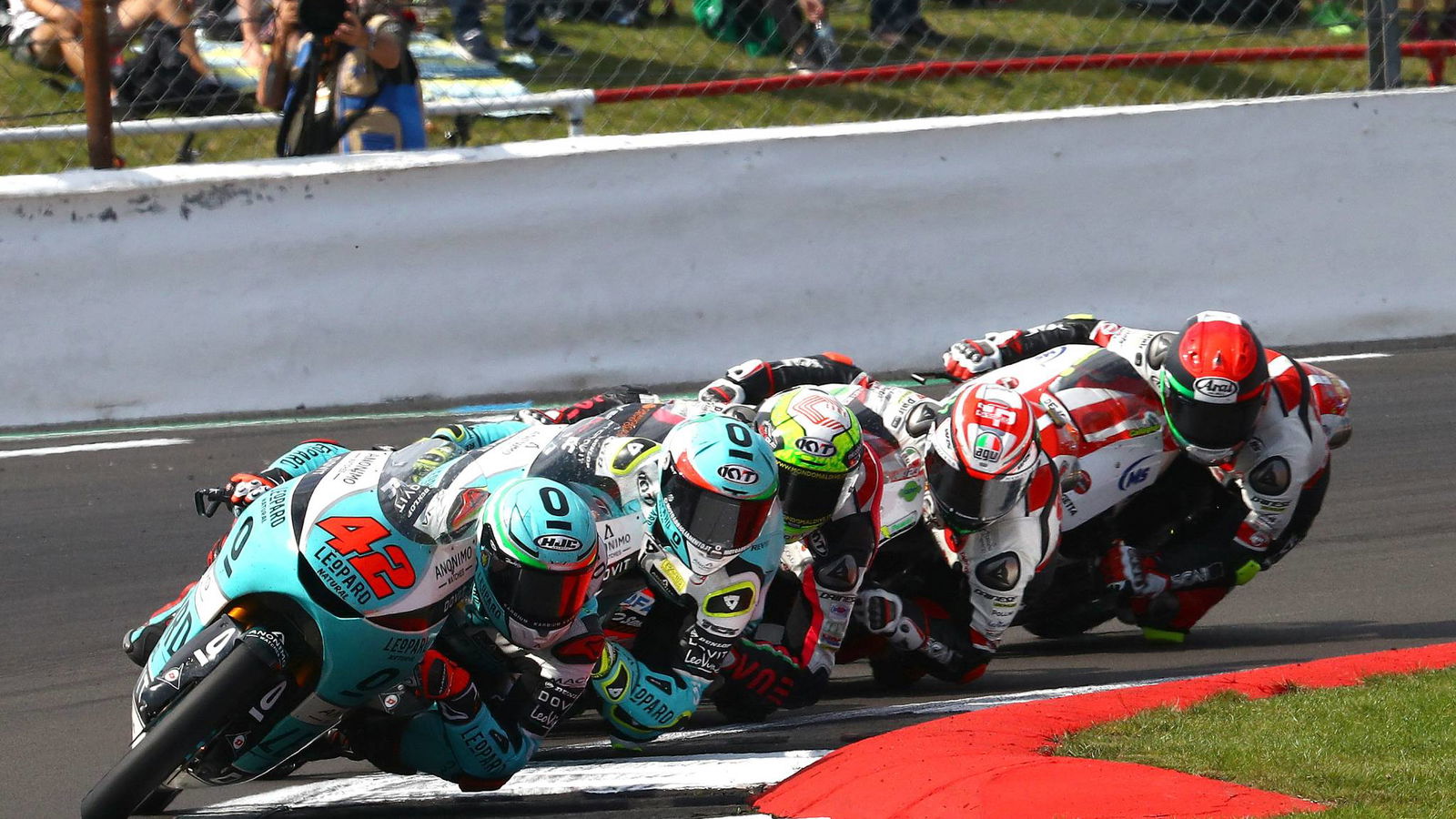 Moto3 Silverstone: Ramirez berjuang keras untuk meraih kemenangan