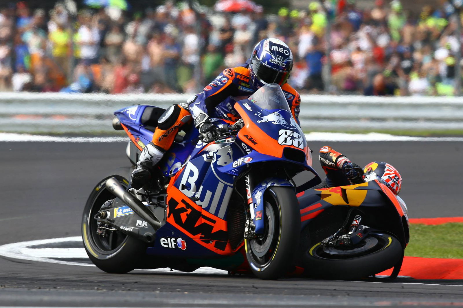 Rossi mencari cengkeraman yang hilang saat kekeringan mimbar terus berlanjut