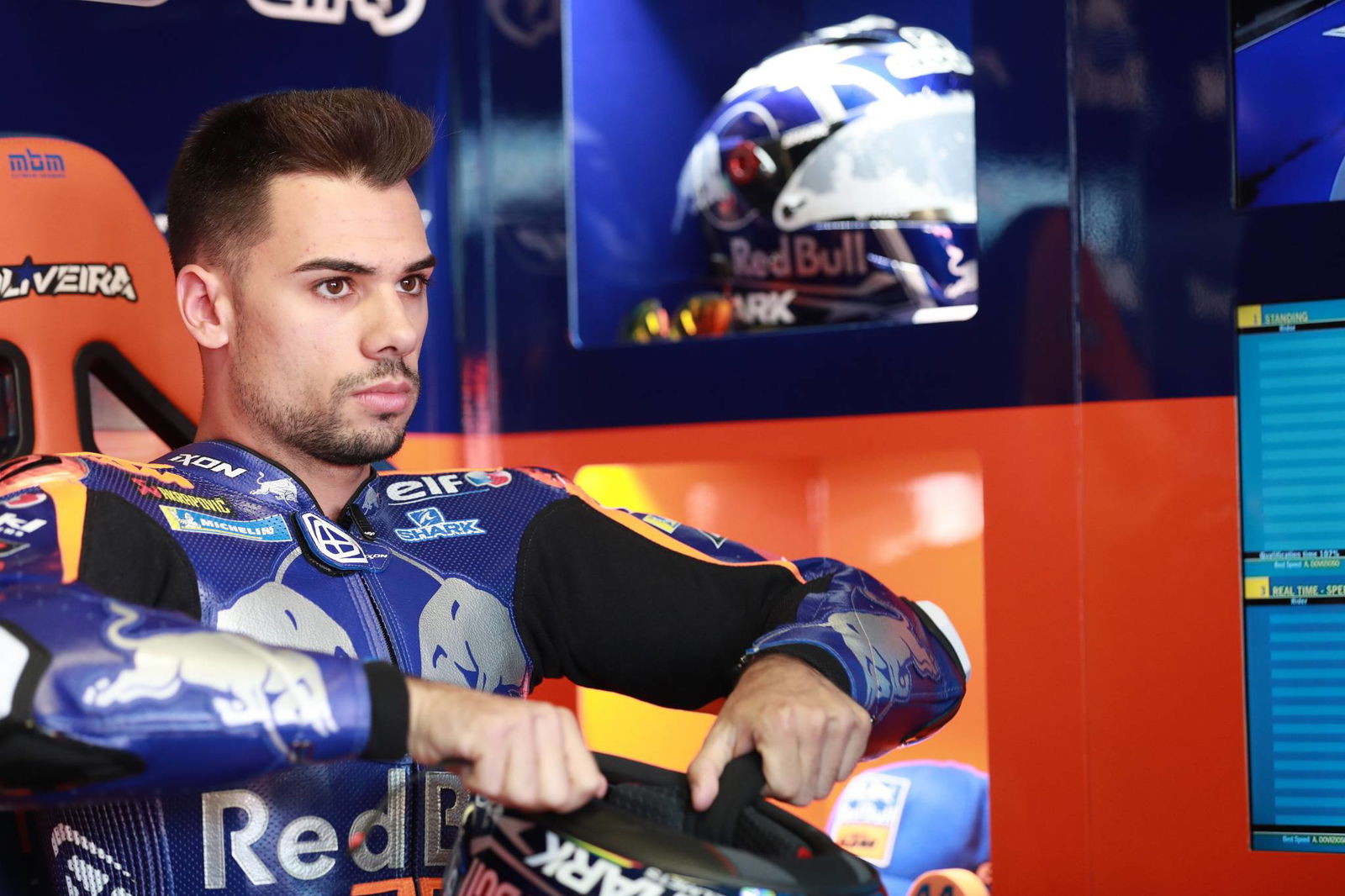 Marquez di tengah yamahas