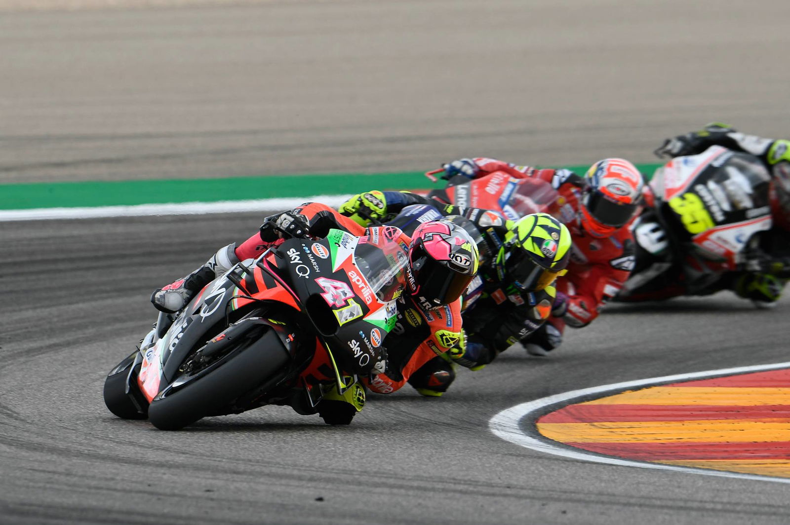 Miller: Saya membutuhkan teropong untuk melihat Marquez setelah lap pertama!