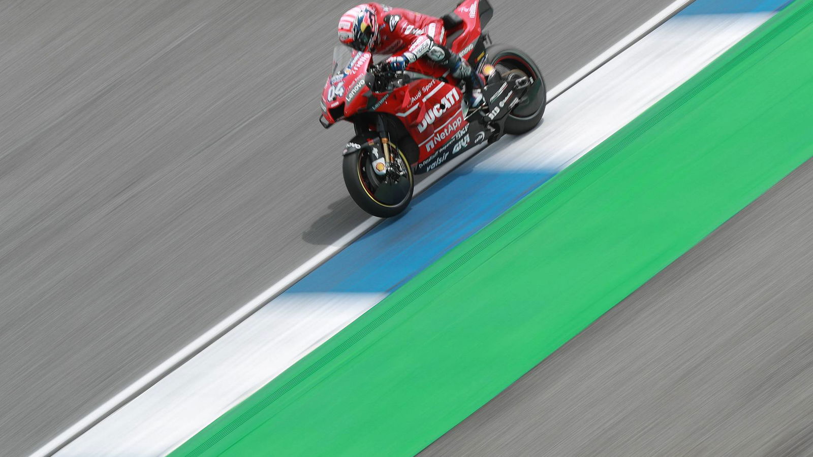 Dovizioso leaves it late to lead drying FP3