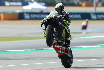 Lorenzo had a scare at same corner as Marquez