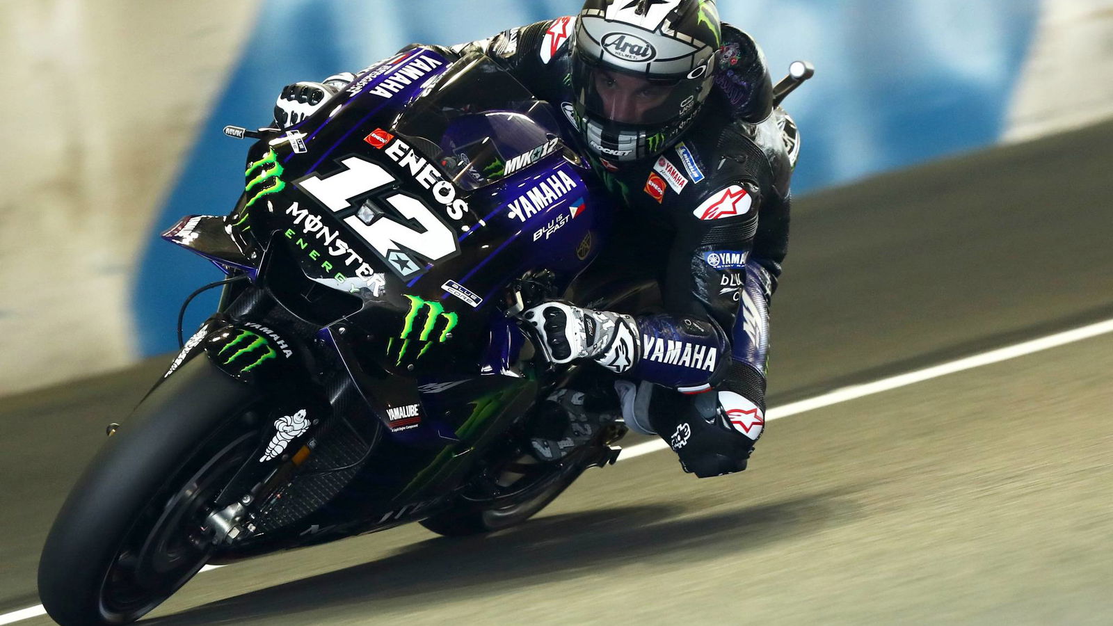 Vinales: Kami mencoba banyak hal dengan motor