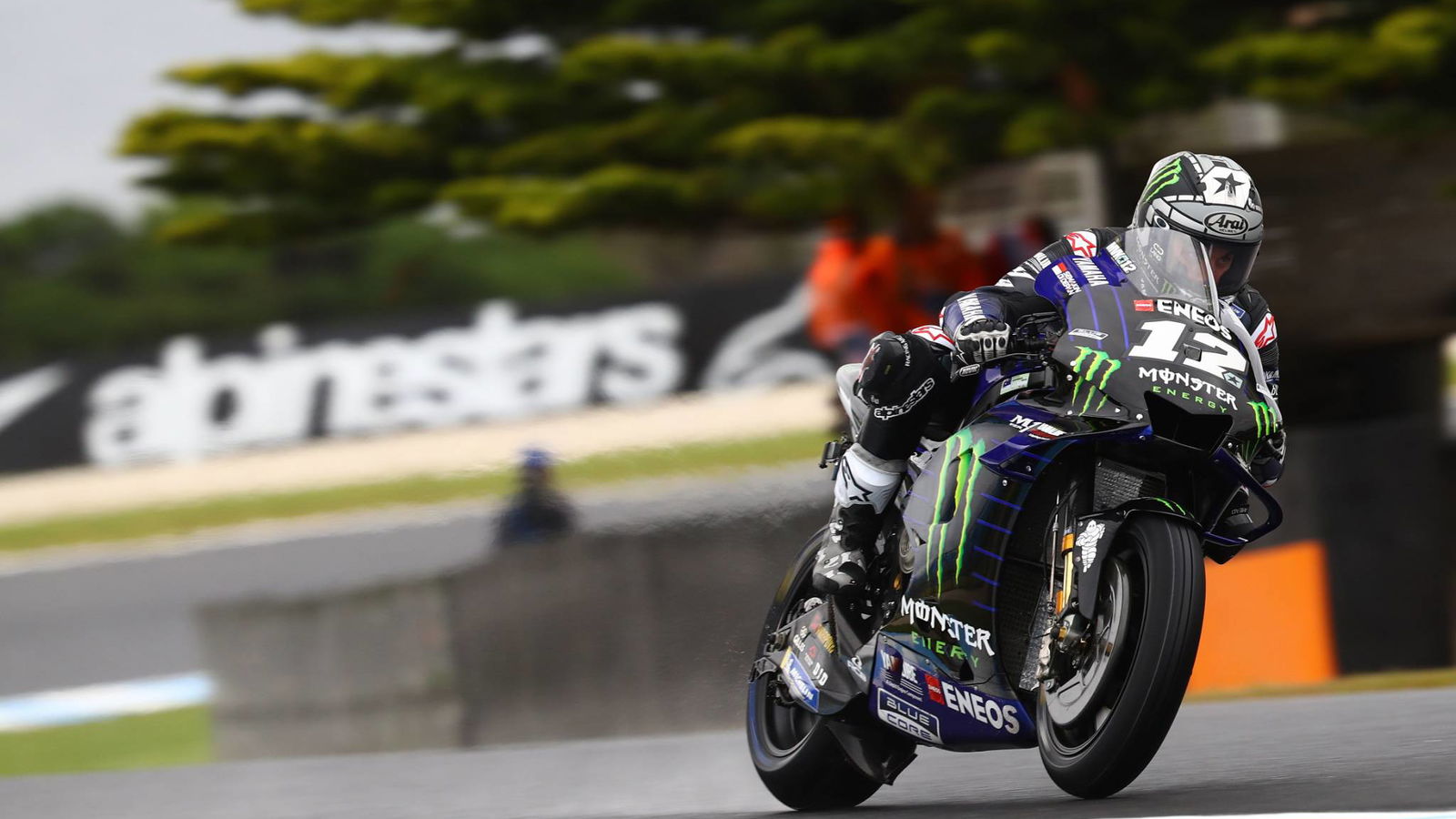 Vinales bolts clear of rivals at Phillip Island