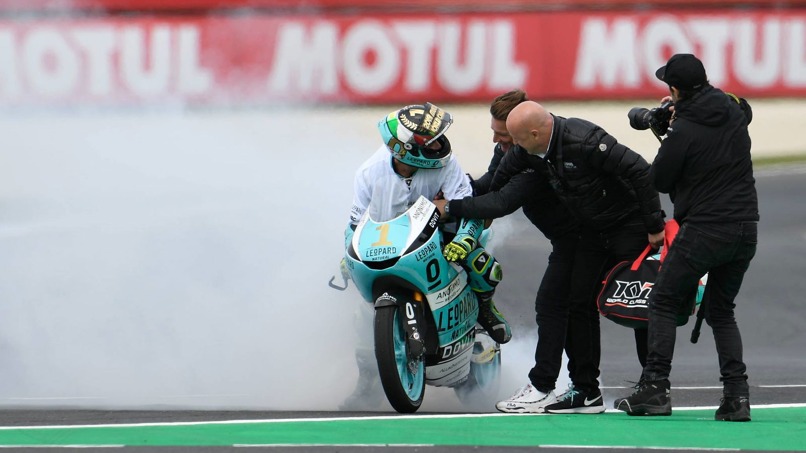 Moto3 Phillip Island: Kemenangan melihat Dalla Porta merebut gelar dengan gaya