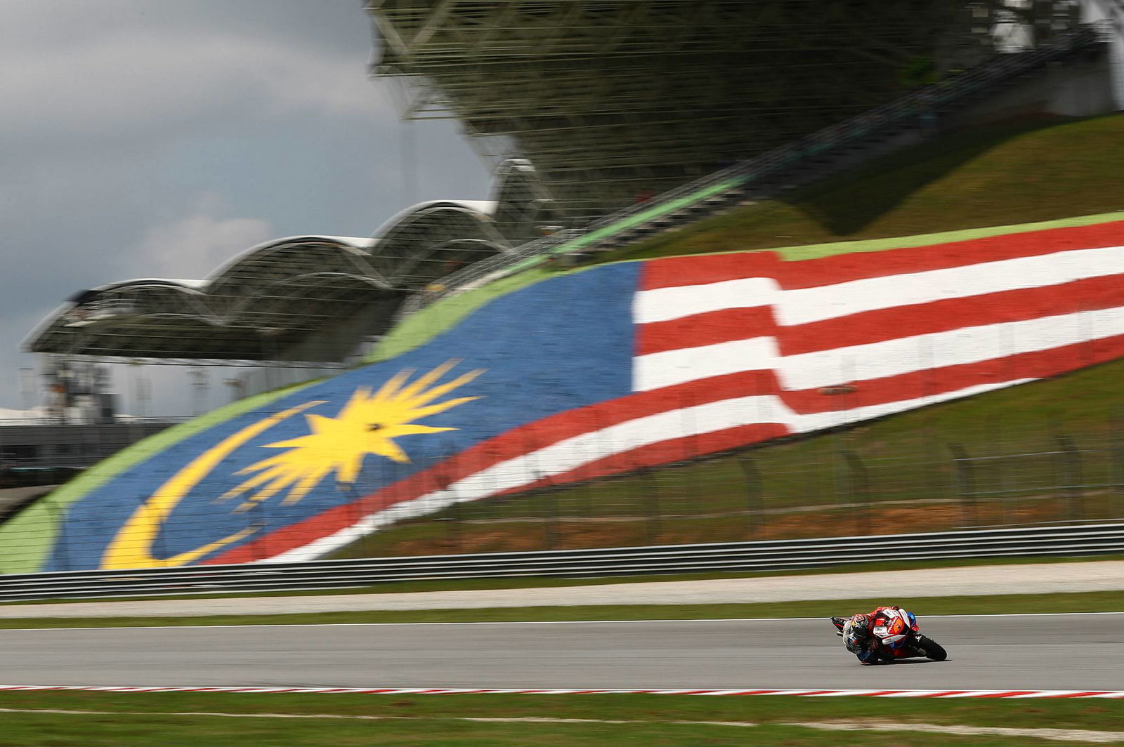 Waktu tes MotoGP Sepang - Sabtu (17.00)