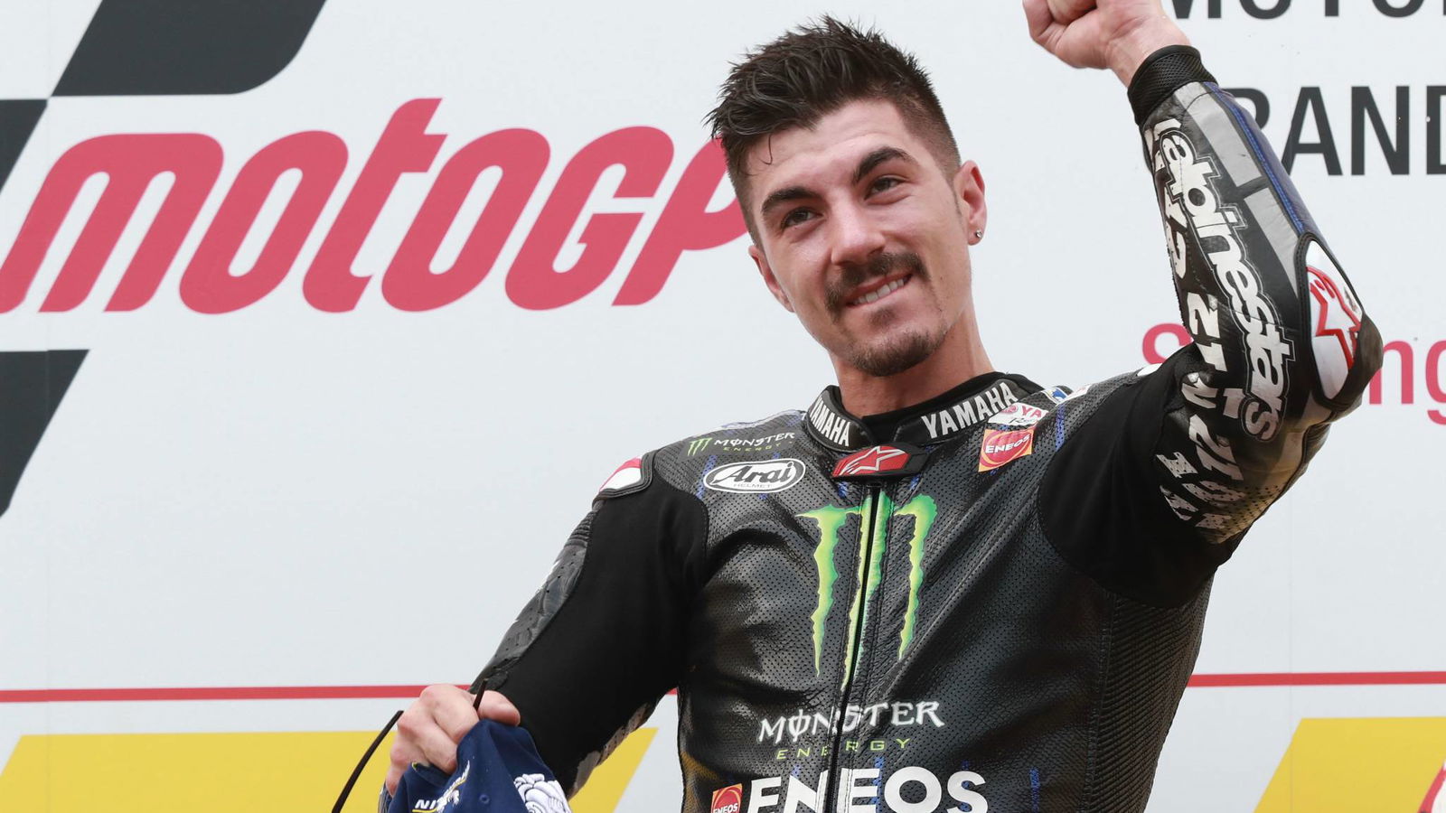Vinales commits to Yamaha with new two-year MotoGP deal