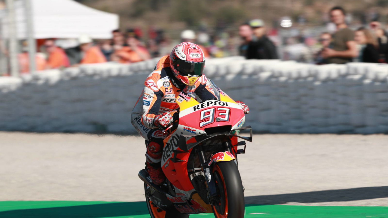 Marquez stretches to Valencia MotoGP victory and seals Triple Crown