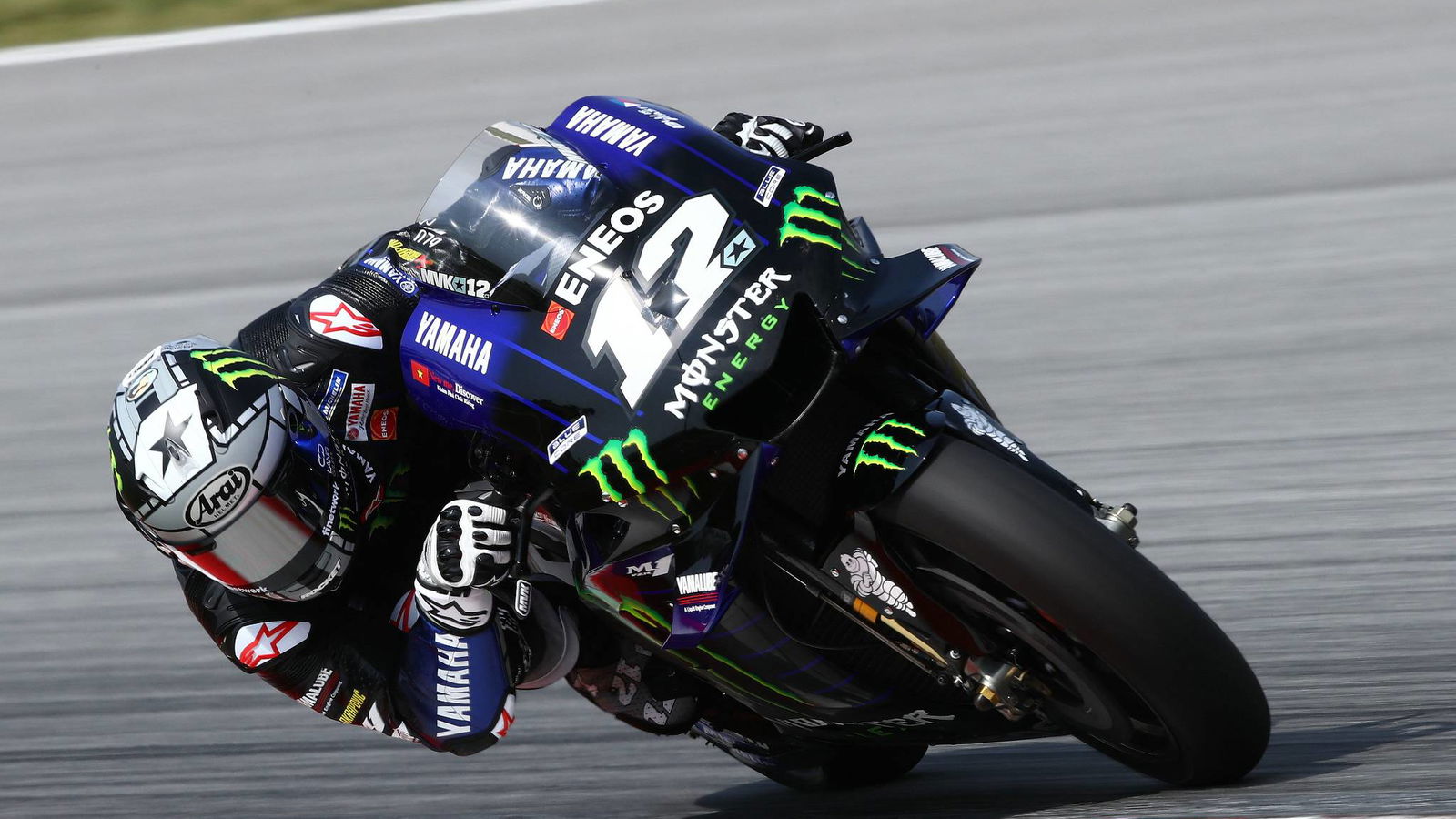 Vinales 'resists' time attack for race pace