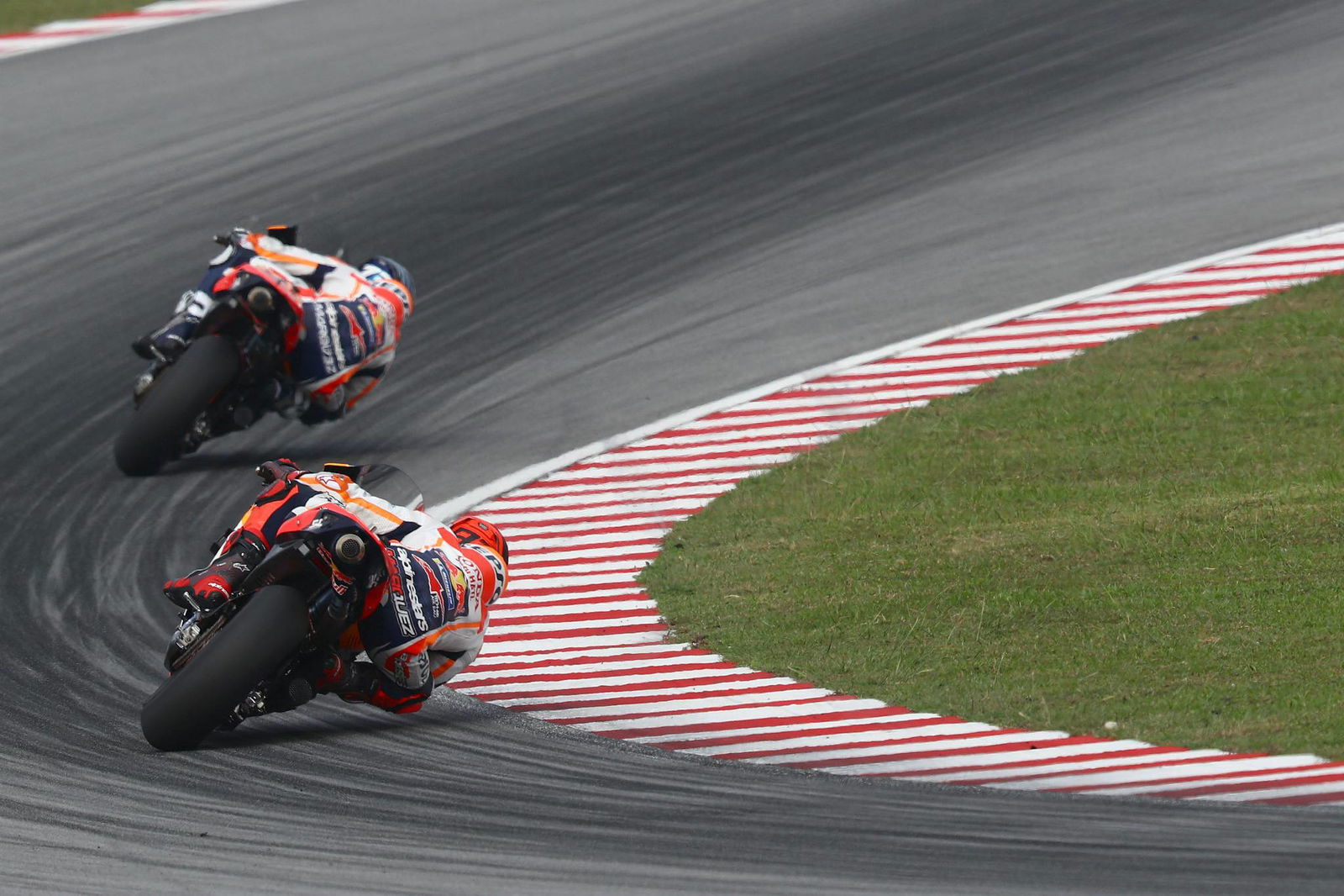 Dovi left with stiff neck, 'worried' by Yamaha, Suzuki 