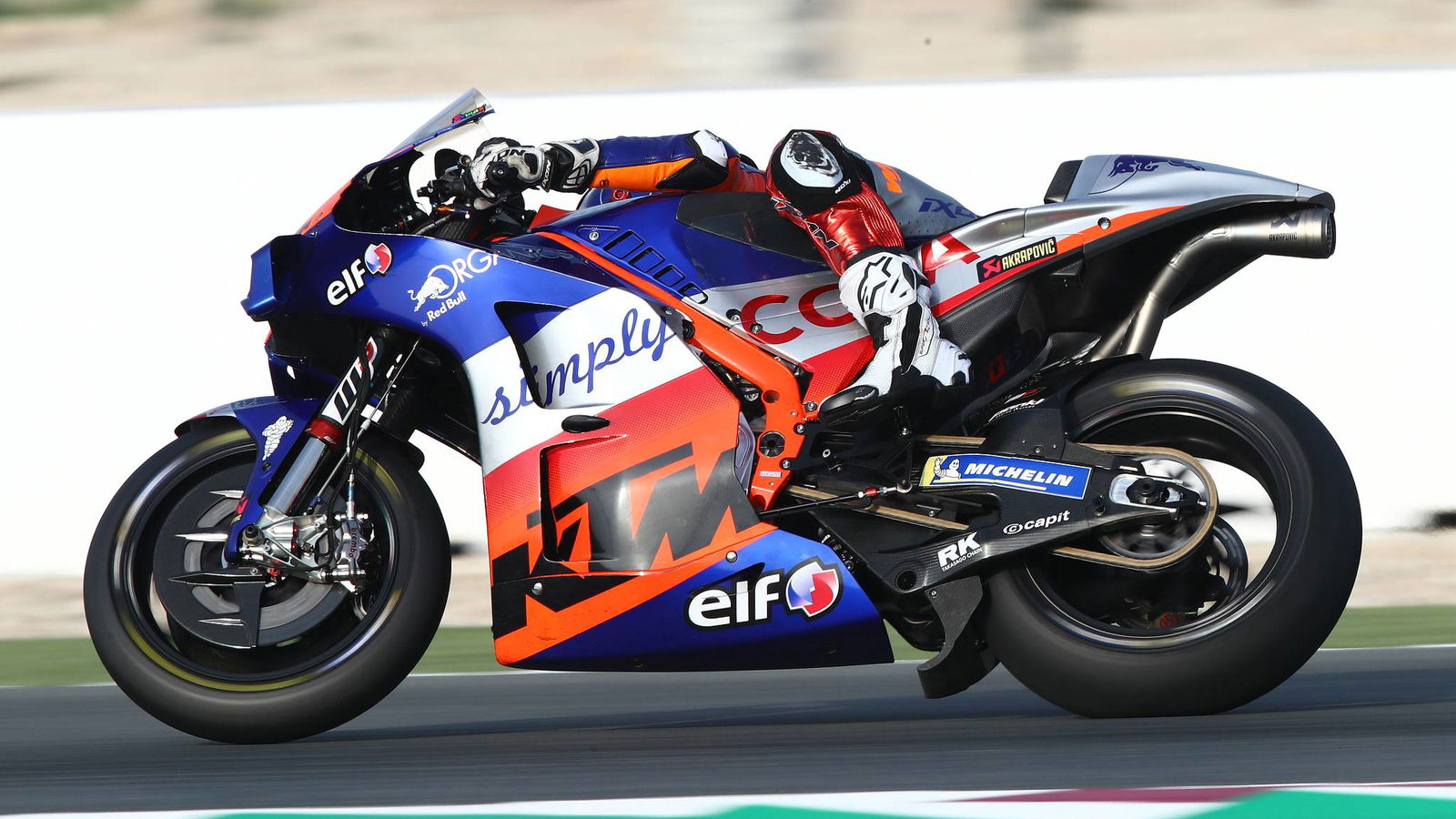 KTMs equal at start - then Espargaro, Oliveira 'top guys'