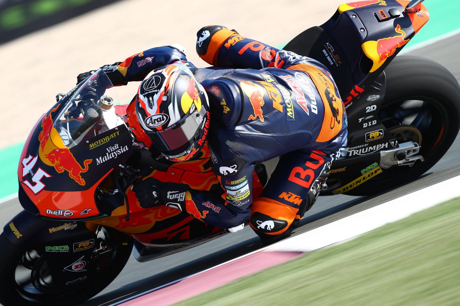 Nagashima edges Navarro in Qatar Moto2 warm-up