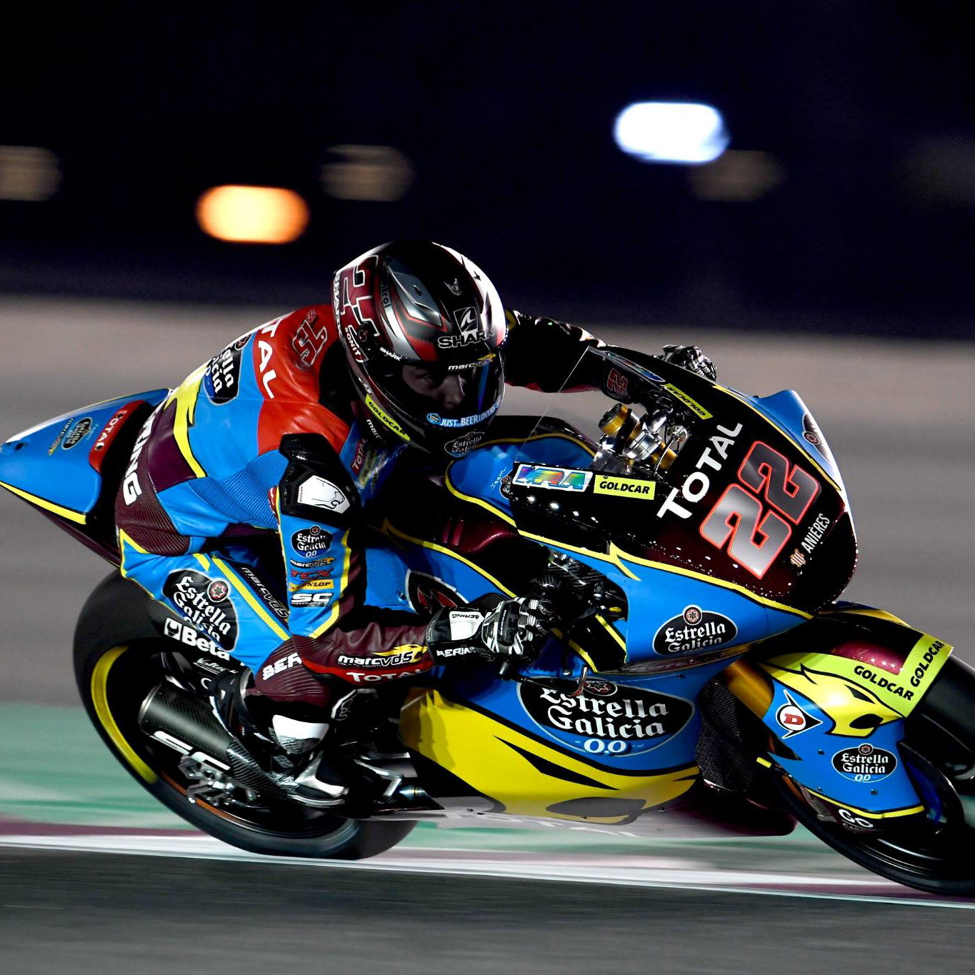 Low menderita cedera bahu saat tes Jerez