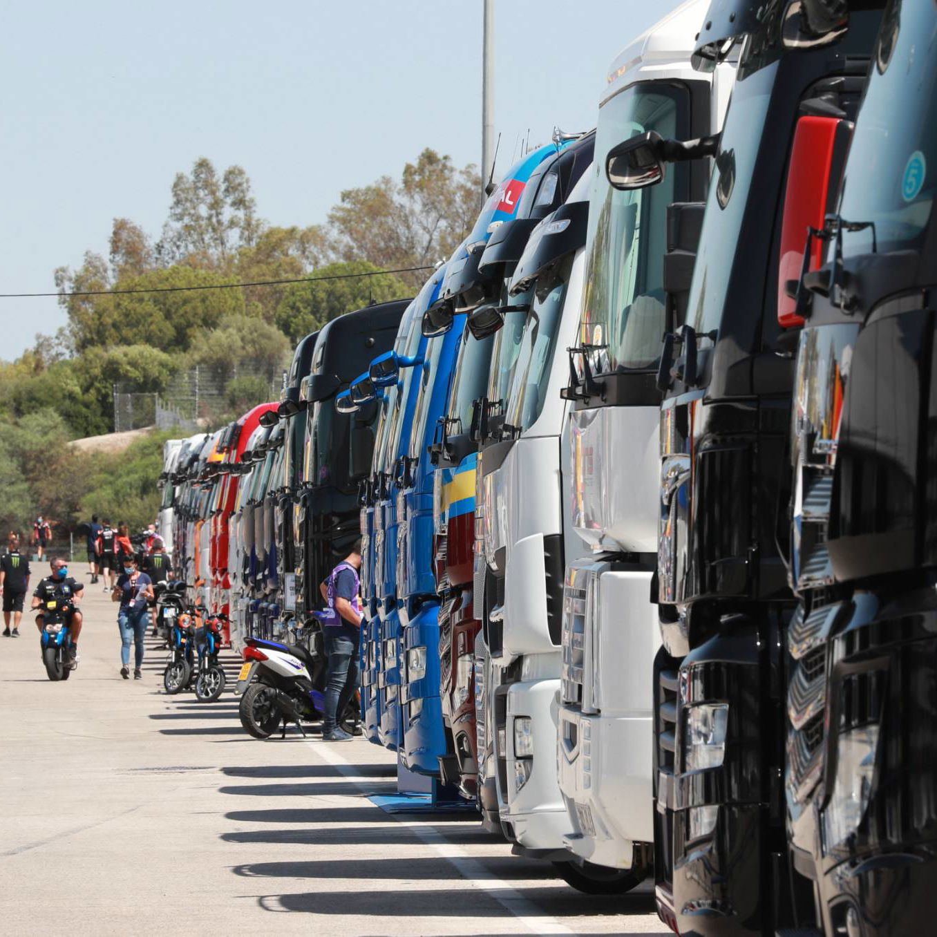 Brno MotoGP - Balapan LANGSUNG!