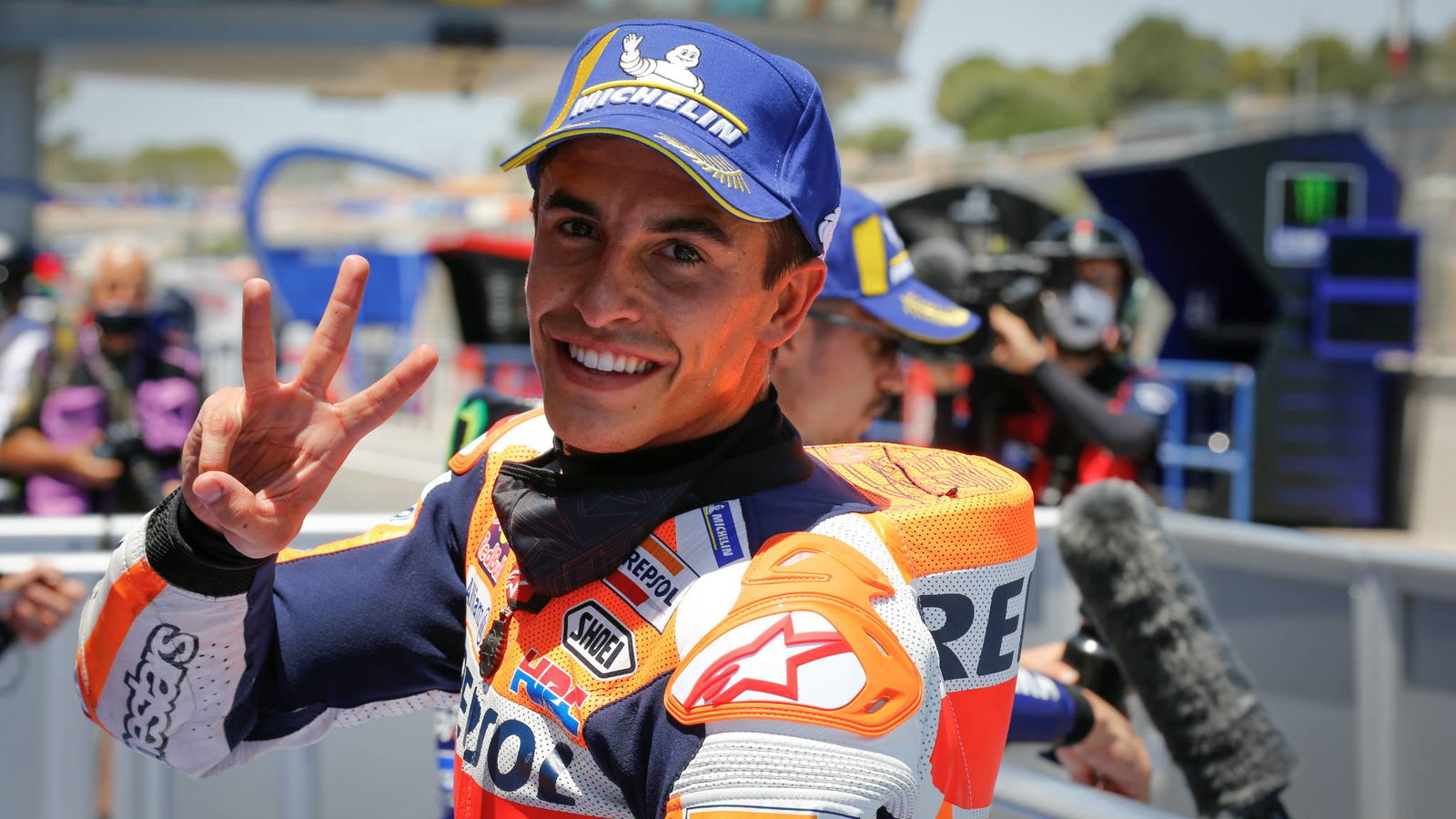 Marquez fires warning shot that Yamaha pair cannot ignore