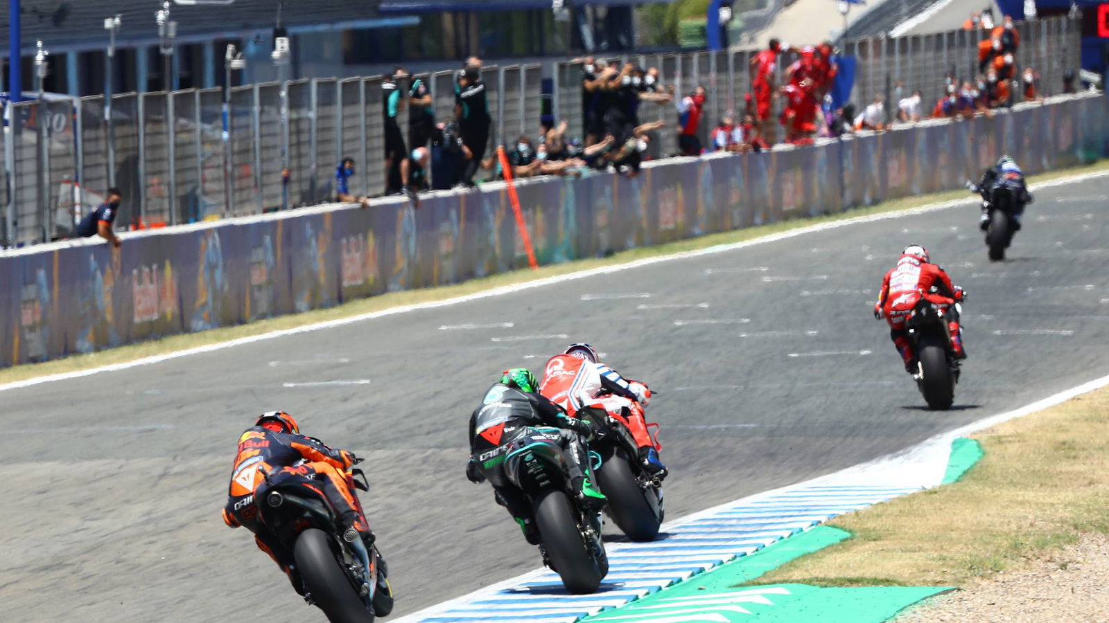 Perebutan podium kejutan untuk Morbidelli, 'mendorong' untuk perangkat holeshot