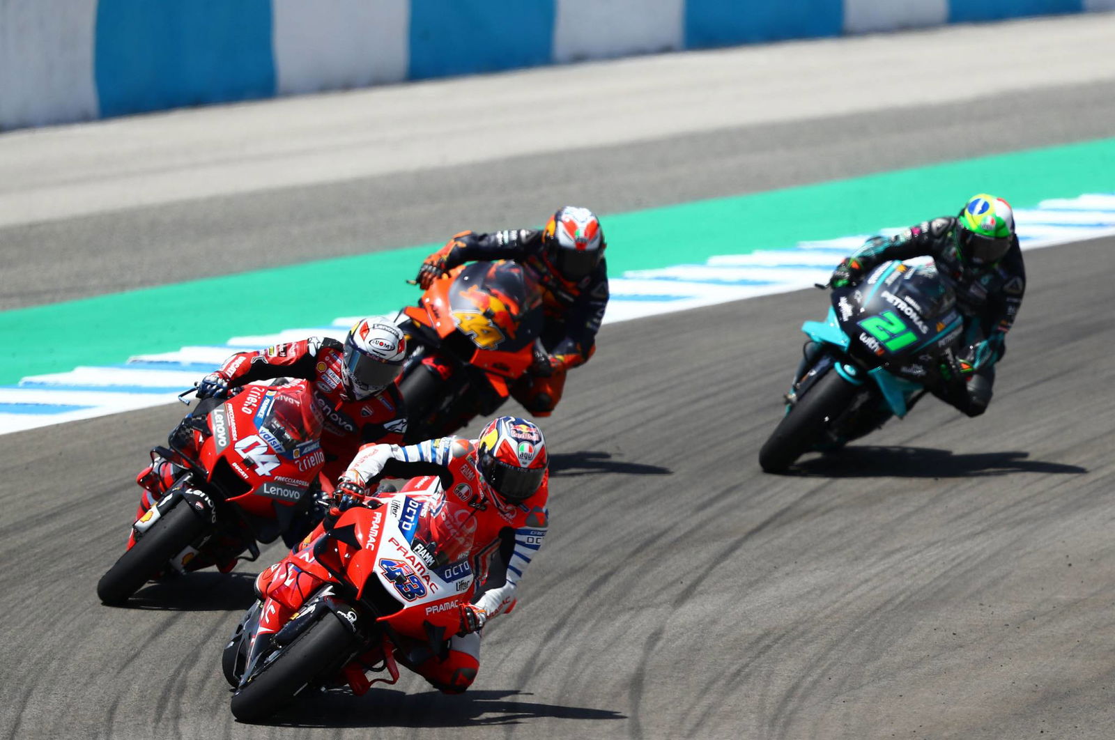 Perebutan podium kejutan untuk Morbidelli, 'mendorong' untuk perangkat holeshot