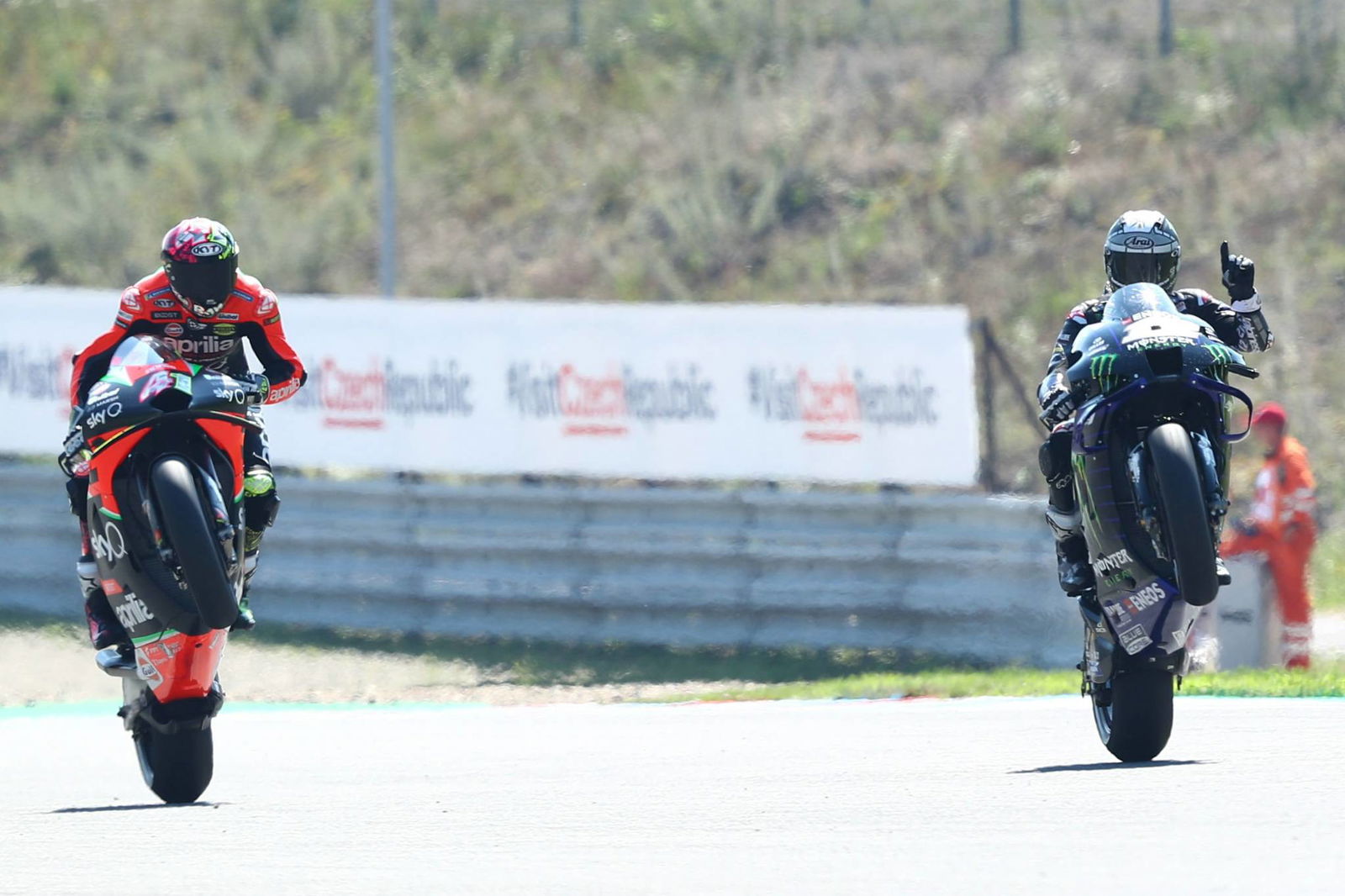 Rossi Selesaikan Musim MotoGP Terakhirnya dengan Petronas Yamaha
