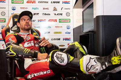 Operasi lengan untuk Crutchlow