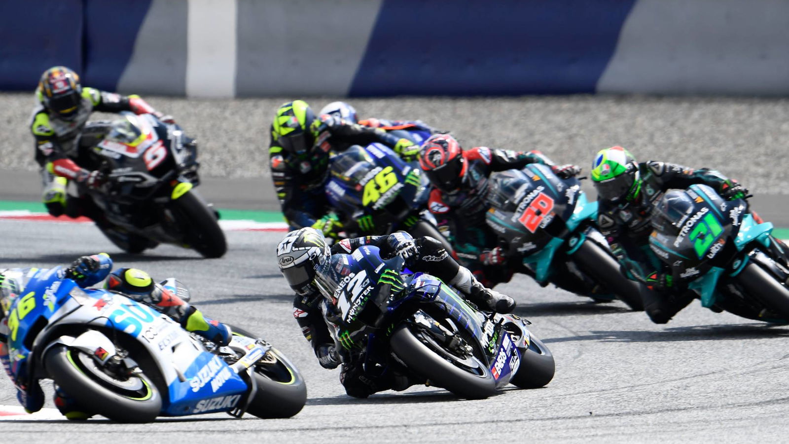 Vinales: 'Saya menutupi kepala saya dan sepeda Zarco melonjak'