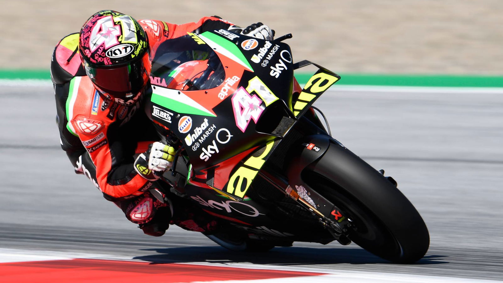 Espargaro menggoda kecepatan Aprilia dengan sepuluh besar pada ban berusia 16 lap