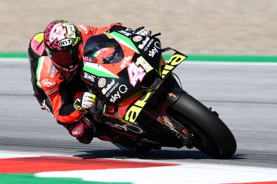 Espargaro teases Aprilia pace with top ten on 16-lap old tyre