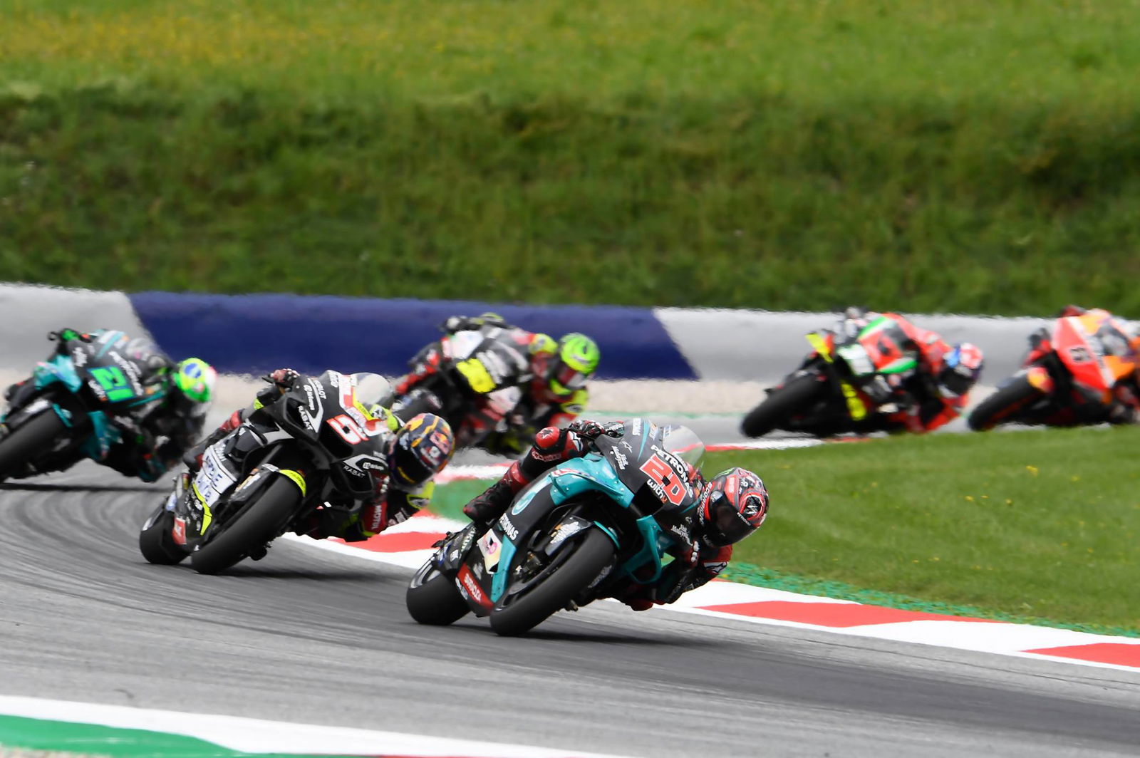 Quartararo memandang Yamaha, 'berjuang terlalu keras dengan motornya'