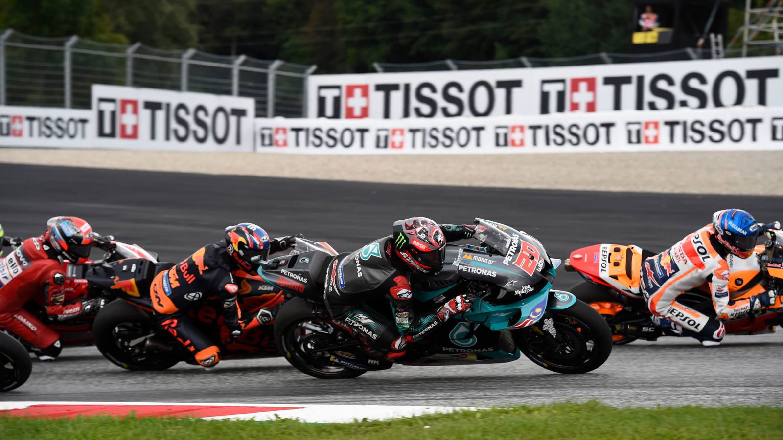 Quartararo memandang Yamaha, 'berjuang terlalu keras dengan motornya'