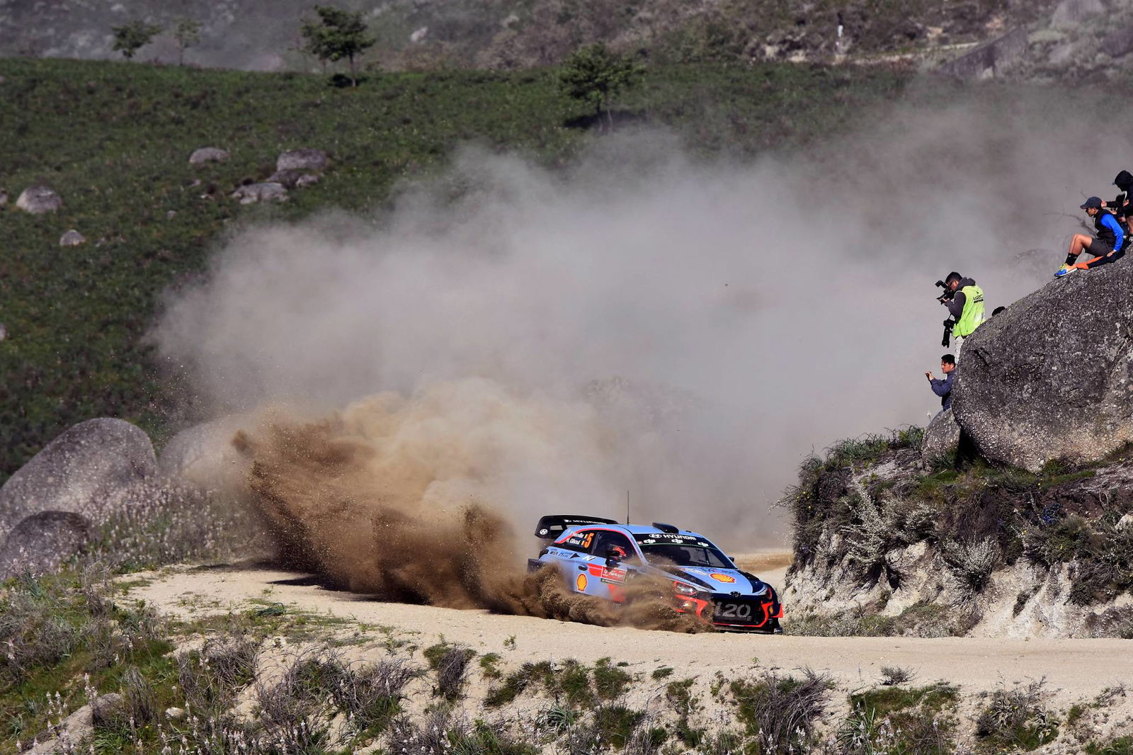 Meeke turun dari line-up Citroen WRC setelah kecelakaan 'berlebihan'