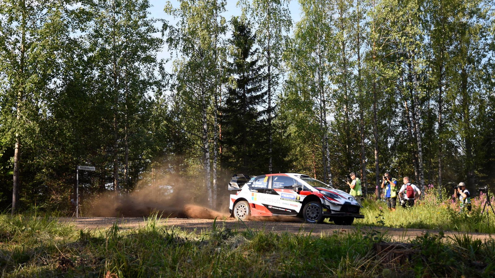 Tanak keeps Ostberg at bay after SS5 at Rally Finland