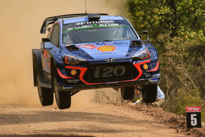 Neuville mengalahkan Ogier, Mikkelsen dalam pertempuran ketat Reli Turki