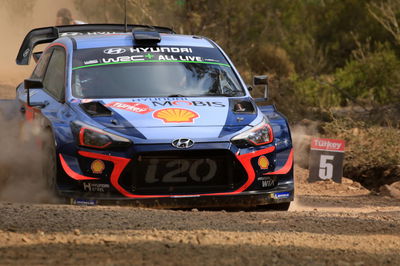 Neuville mengalahkan Ogier, Mikkelsen dalam pertempuran ketat Reli Turki