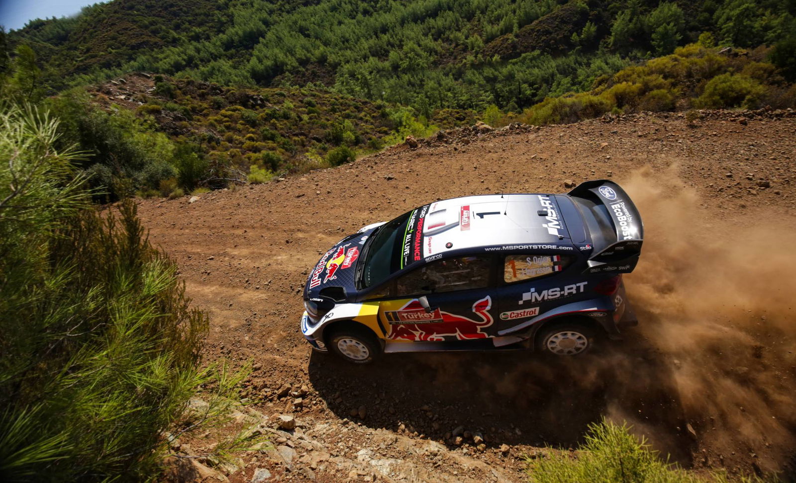 Ogier fends off Latvala for vital Wales Rally GB victory