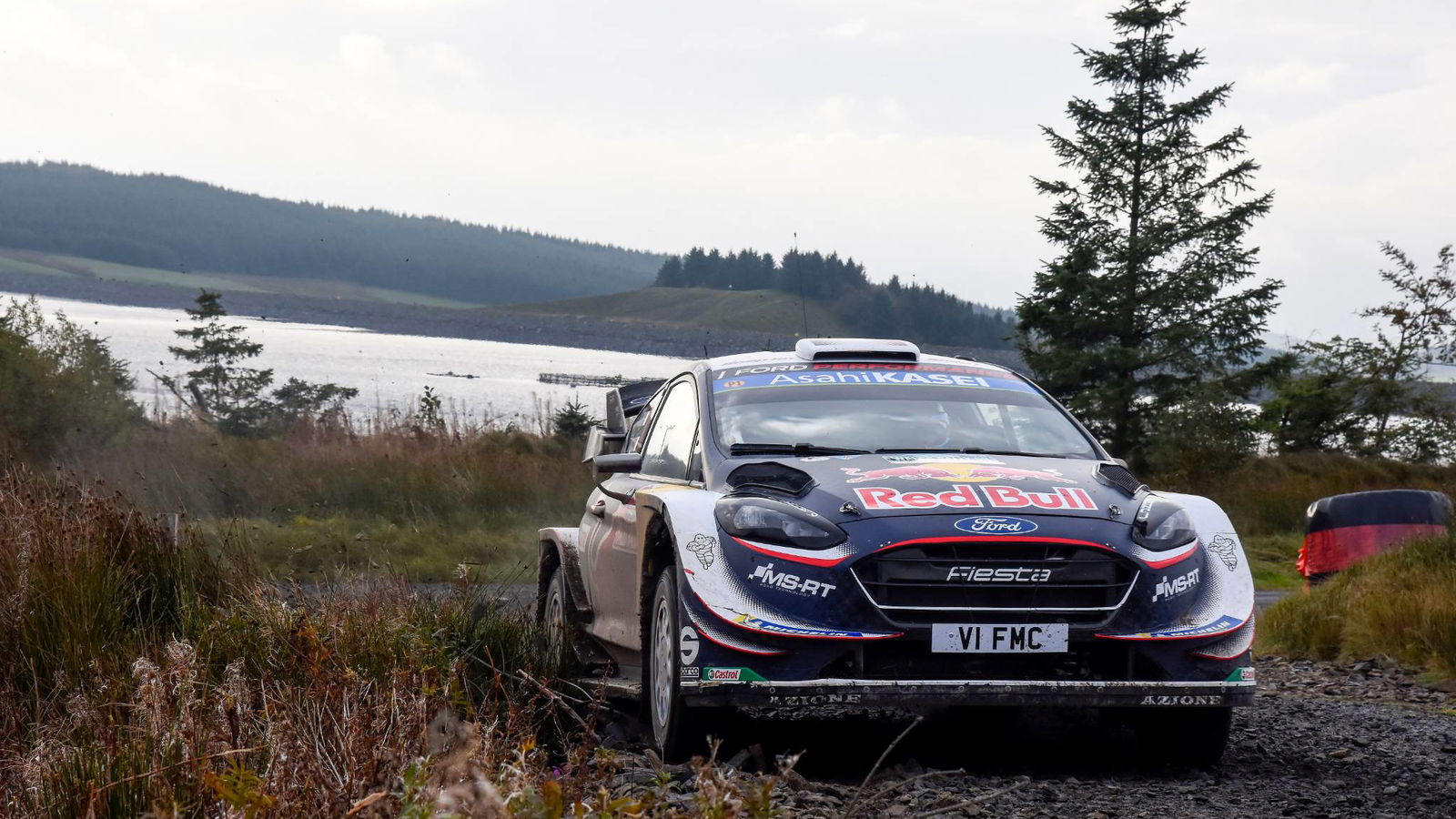 Ogier fends off Latvala for vital Wales Rally GB victory