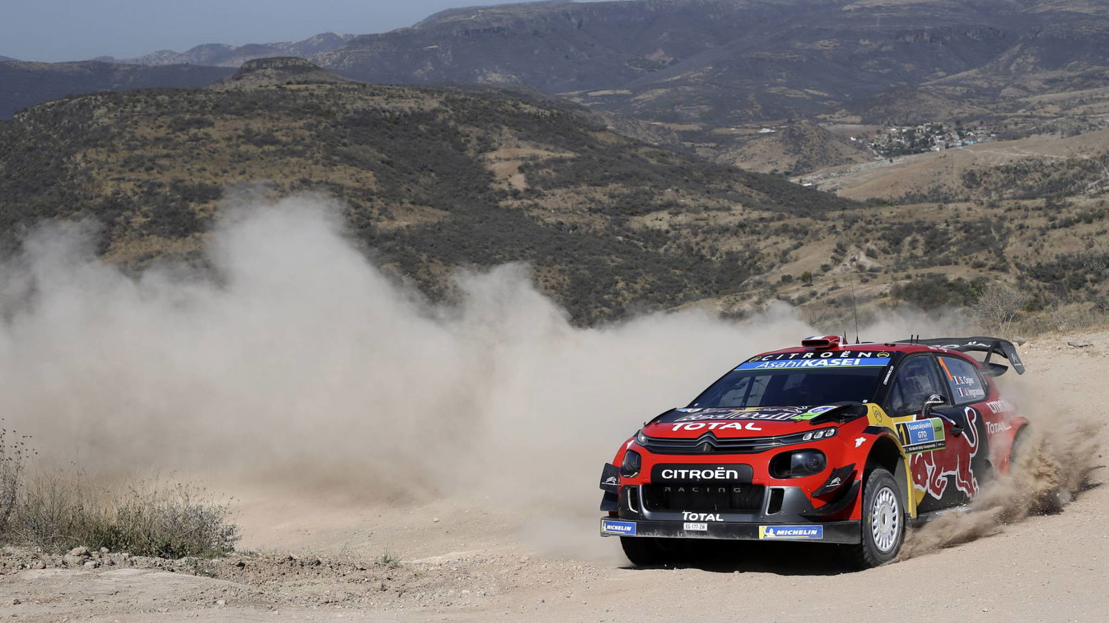 Ogier takes over Rally Mexico lead as rivals falter