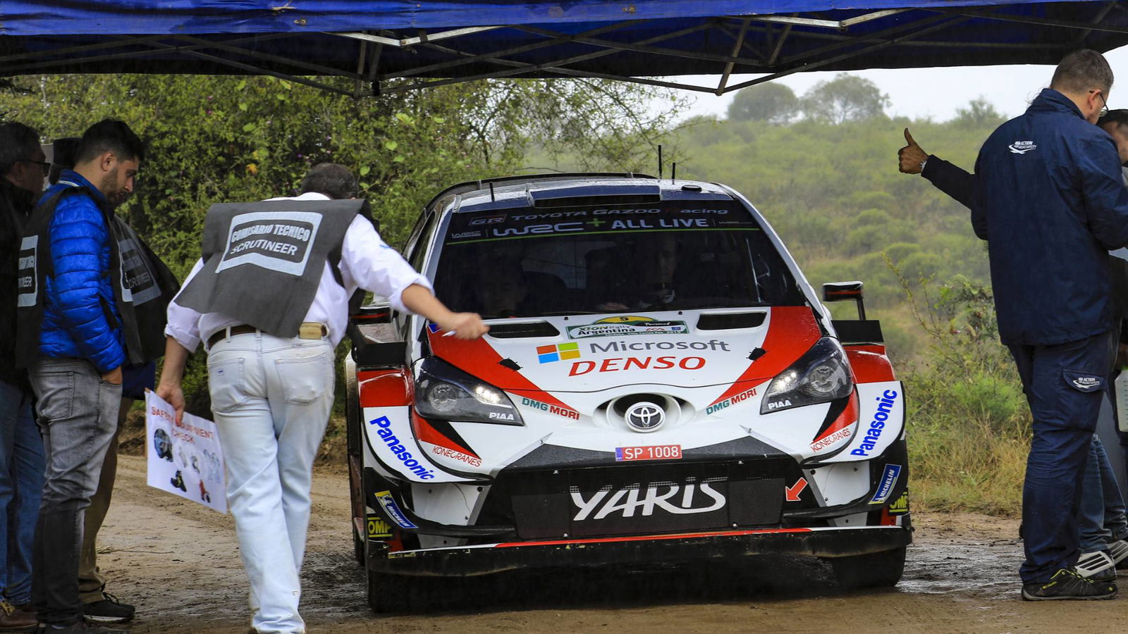 Meeke leads early running at Rally Argentina