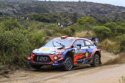 Neuville moves clear as Tanak drops out