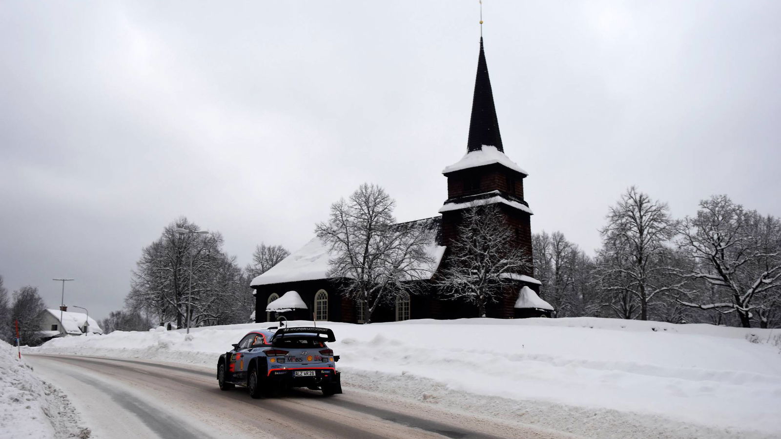 Neuville jauh dari Breen di Rally Sweden