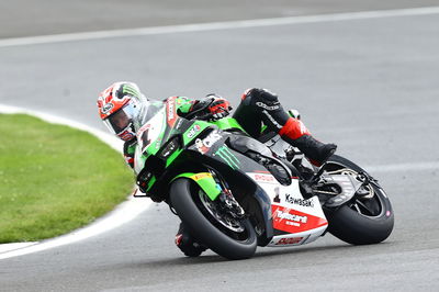 Jonathan Rea slide,, Donington Park WorldSBK Race 1 2021