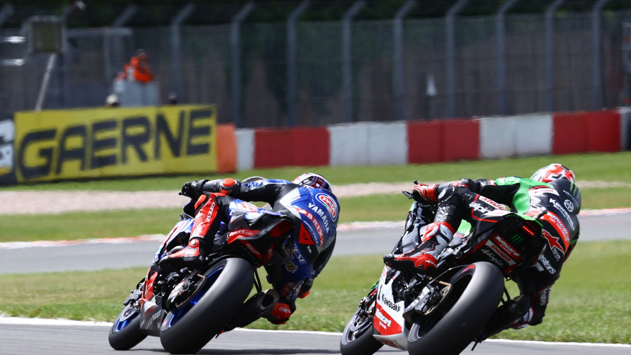 Toprak Razgatlioglu and Jonathan Rea, Donington Park WorldSBK race 2, 4 July 2021