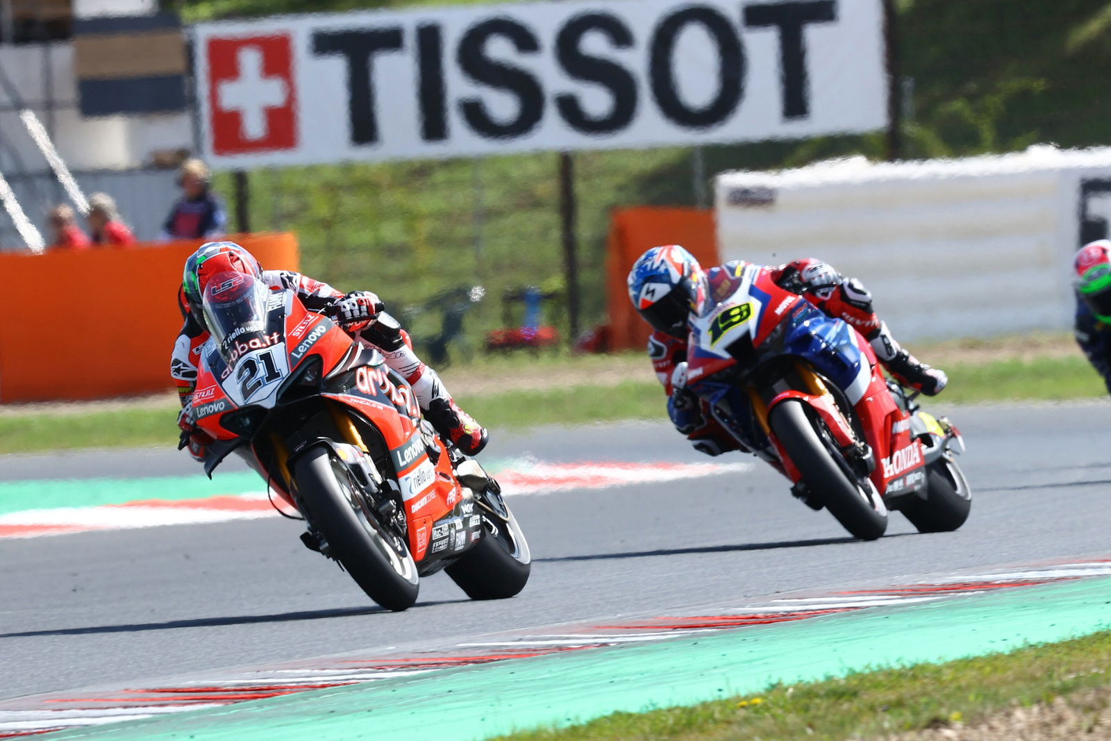 Michael Ruben Rinaldi and Alvaro Bautista, Czech WorldSBK Superpole race, 8 August 2021
