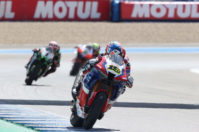 Alvaro Bautista and Jonathan Rea, Jerez WorldSBK race2, 26 September 2021