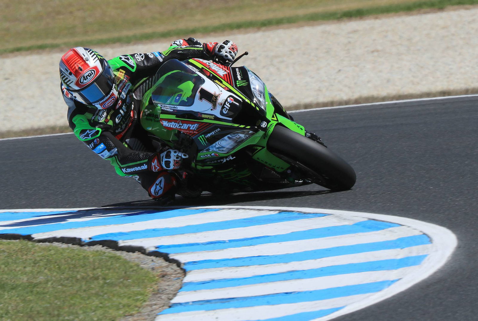Melandri tercepat sebagai Rea, Sykes sama-sama tumbang
